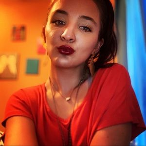 Meet your Posher, Samantha